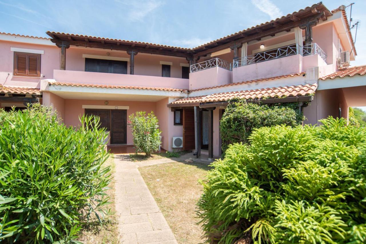 Casa Vacanza Li Menduli San Teodoro 圣特奥多罗 外观 照片